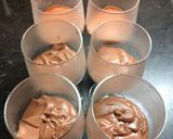Foto del paso 1 de la receta: Mousse de chocolate con crema y crocante