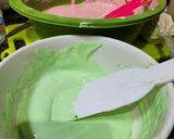 Foto langkah ke 6 dari resep Bolu Kukus Mekar Semangka.