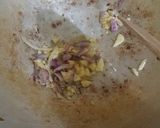 Foto langkah ke 1 dari resep Semur bola bola ayam.