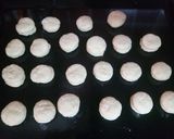 A picture of step 5 of German mini scones.
