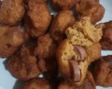 A picture of step 5 of Sausage akara.