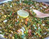 स्वास्थ्यवर्धक चटपटीत मूग चाट (moong chat recipe in marathi) रेसिपी स्टेप 6 फोटो 