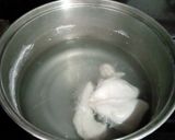 Foto langkah ke 1 dari resep Sup Krim Ayam Jamur.