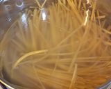 Foto langkah ke 3 dari resep Japanese style Chicken Katsuobushi Fettuccine Spaghetti.