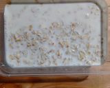 Foto langkah ke 1 dari resep Overnight Oatmeal Fruits Box.