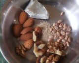 ड्राई फूरूट हनी पेन केक (dry fruits honey pan cake recipe in Hindi) रेसिपी चरण 1 फोटो
