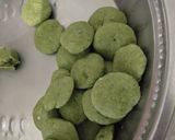 A picture of step 4 of Palak bytes with cheese falafal.