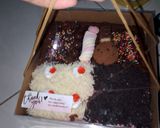 Foto langkah ke 2 dari resep Brownis topping keju coklat.