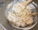 A picture of step 3 of Potato Bread with Dried Tomato.