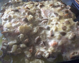 Foto del paso 7 de la receta: Salmón con nata y champiñones al horno