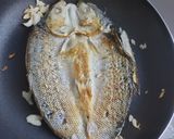 A picture of step 1 of Fried Boneless Bangus.