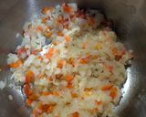 عکس مرحله 1 از دستور سوپ سبزیجات و دال عدس (Red lentil & vegetables soup)