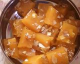 A picture of step 3 of Papaya corn flour halva.
