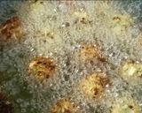 A picture of step 1 of Cabbage Manchurian.