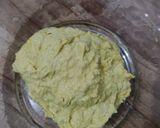 Foto langkah ke 2 dari resep Kunyit Chia Seed Sourdough Bread.