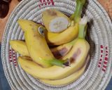 A picture of step 2 of Banana Shake.