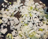 Foto del paso 1 de la receta: Quinoa con setas 🍄y verduras🍴