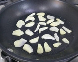 Foto del paso 2 de la receta: Tallerines con setas y trufa
