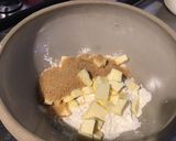 Une image de l'étape 1 de Crumble cheesecake aux pommes et caramel beurre salé.