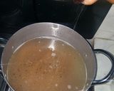A picture of step 2 of Fried spaghatti.