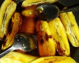 Foto langkah ke 4 dari resep Dadar Gulung Pisang Karamel.