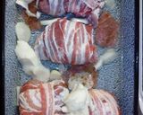 Baconbe tekert, túrós sertésszelet recept fázis 4 fotója