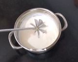 A picture of step 1 of Punjabi khoya lassi.