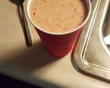 A picture of step 4 of Fruit milk shake.