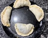 Foto del paso 5 de la receta: Empanadas de pollo y espinaca en la freidora de aire 🤤