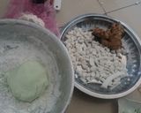 Hình bước làm 1 của món Chè bột lọc bọc dừa khô 🥥🥥🥥🥥