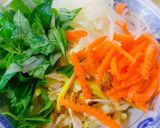 Hình bước làm 1 của món Nộm gà xé