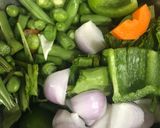 A picture of step 1 of Green Oatmeal kababs.