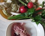 Foto langkah ke 1 dari resep Sup Tulang Ayam Wortel.