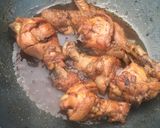 Hình bước làm 4 của món Gà kho CoCa