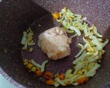 Foto langkah ke 1 dari resep Tumis ayam giling.