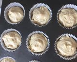 A picture of step 3 of Vanilla cupcakes.