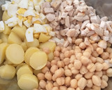 Foto del paso 2 de la receta: Ensalada de patatas con garbanzos