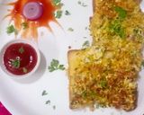 A picture of step 4 of Paneer semolina open toast.
