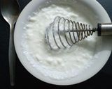 A picture of step 1 of Mango Yoghurt Parfait.