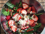 Ensalada de espinaca (con fruta y frutos secos)