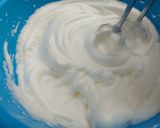 Feketeerdő torta recept fázis 2 fotója