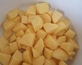Mennyei krumplisaláta recept fázis 1 fotója