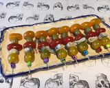 Une image de l'étape 5 de Minis brochettes tomates, olives et anchois marinés.