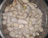 A picture of step 1 of Crispy Arbi sabzi.