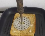 A picture of step 4 of Cheesy Corn Sandwich.