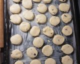 Foto del paso 6 de la receta: 👩‍🍳 Pepitas caseras (Galletitas con chispas de chocolate)