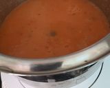 A picture of step 2 of Garlic burnt Spaghetti with red sauce.