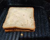 A picture of step 5 of Cheesy Sandwich with potato and green peas filling.