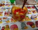 صورة لخطوة 4 من وصفة كوب فروت سلاد بعصير الجزر المسلوق التقيل 🍤🍧🍹🍷 (اختراع ياكوتش