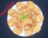 A picture of step 3 of Papri Chaat/ Chana papri Chaat.